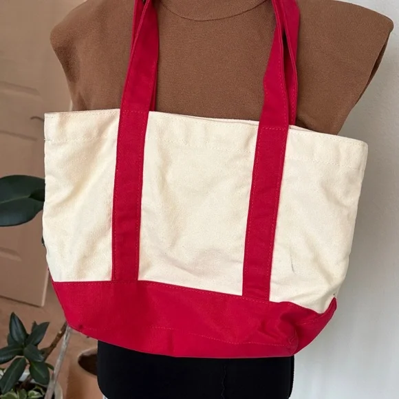 GAP Two-Tone Canvas Tote in Cream and Red - Picture 3 of 7